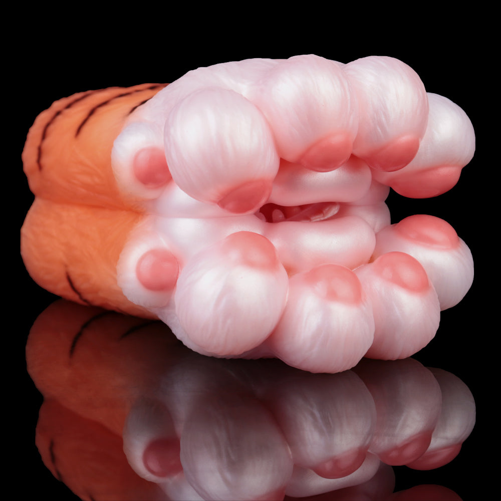 Furry Tiger claws Masturbatur